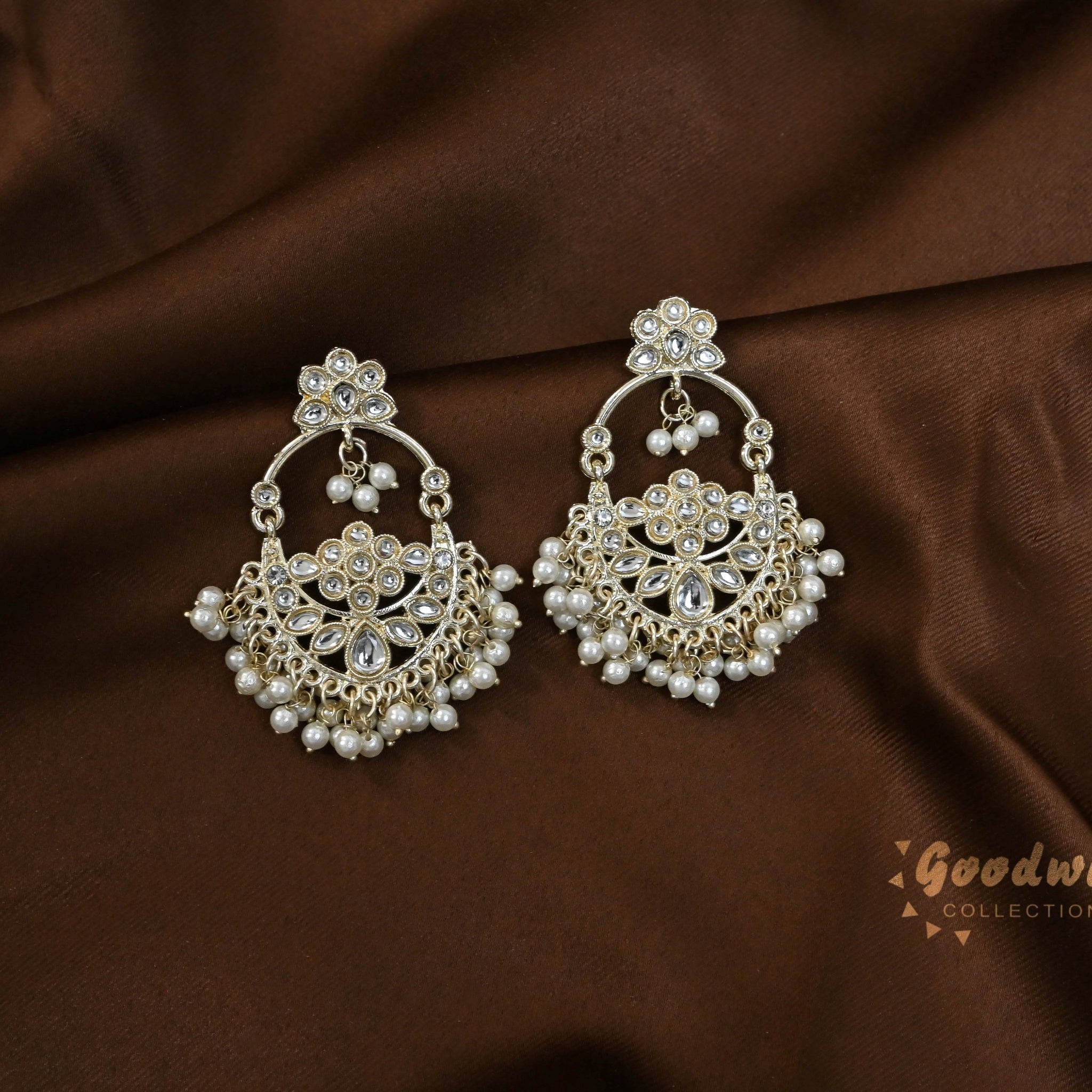 WHITE PEARL GOLDEN HANGING EARRINGS 3