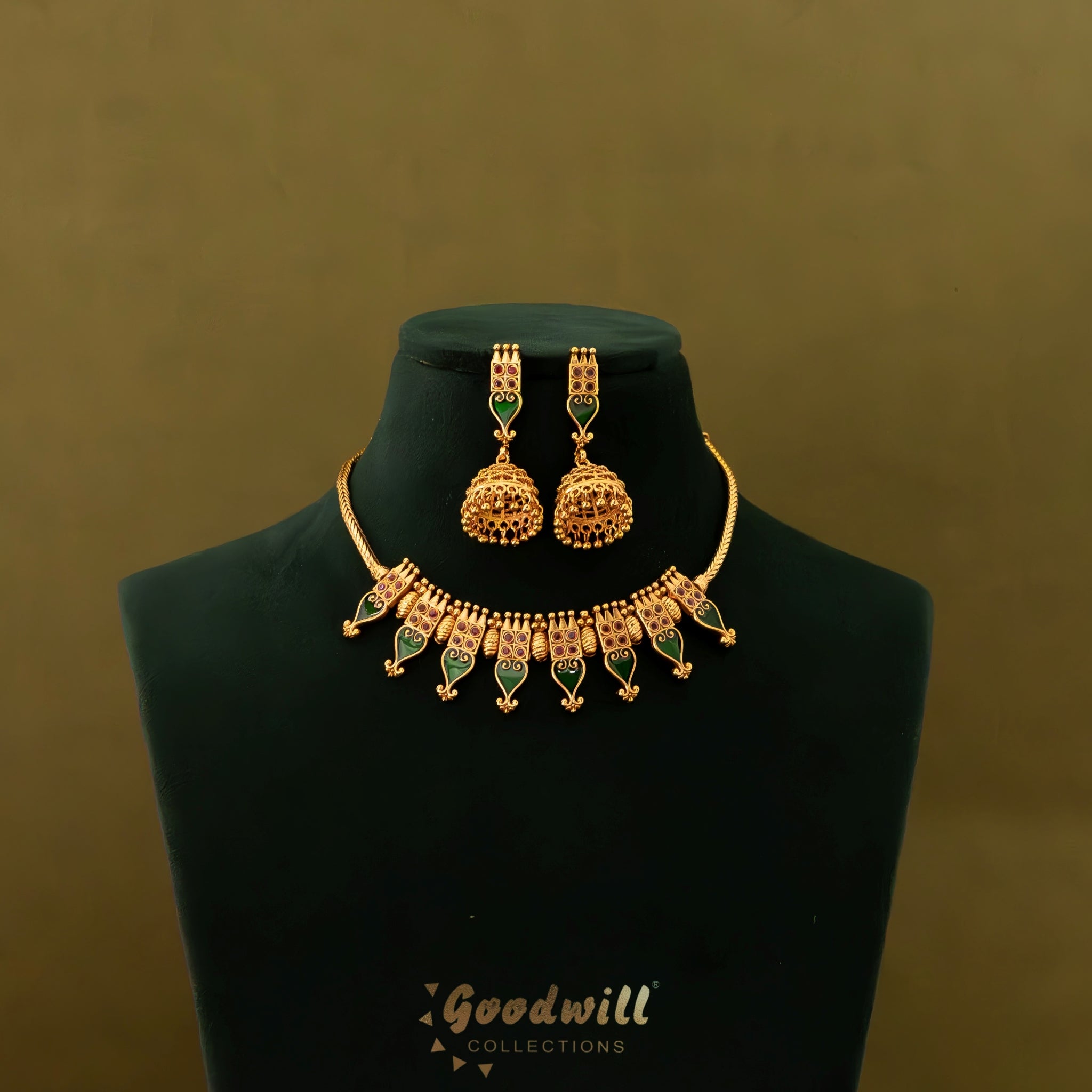 TRADITIONAL PALAKKA DESIGN NACKLACE SET 6